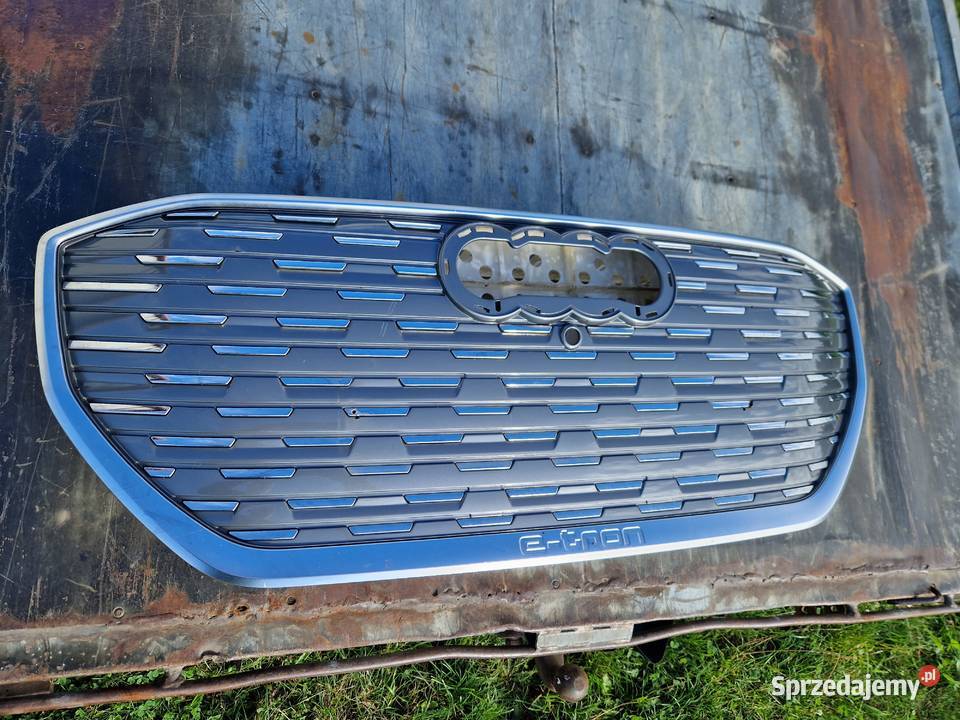 Audi Q4 ETRON Grill Atrapa ORG Chrom sprzedam