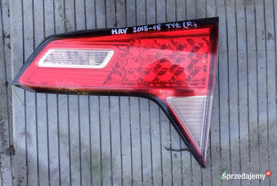 Honda HRV hrv 20152018 lampa tył prawa LED Byków