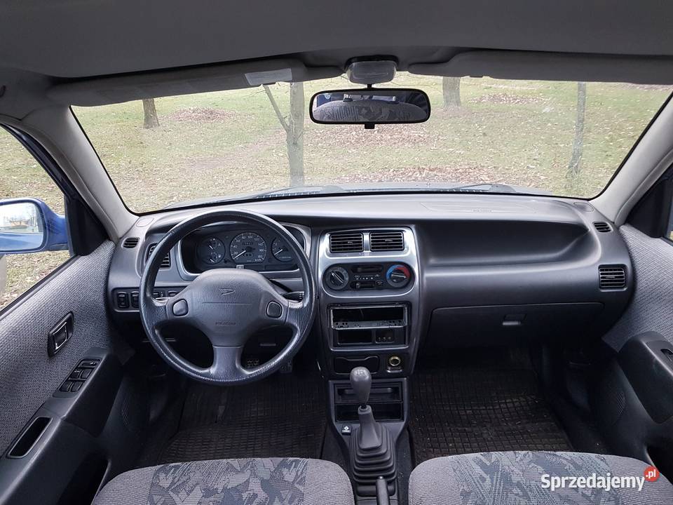 Daihatsu Sirion 10 B G 3letnia sekwencja klima Rok produkcji 1998 Silniki i osprzęt Radom