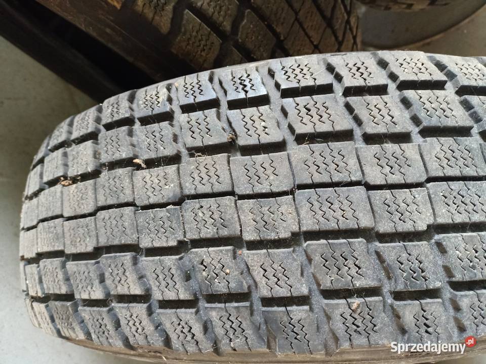 Opony 20565 R15 Michelin wysoki bieżnik super