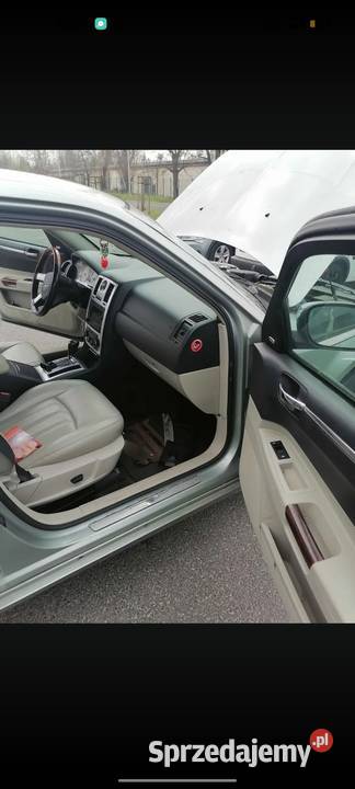 Chrysler 300 c 27 benzyna uszkodzony silnik lubuskie Zielona Góra sprzedam
