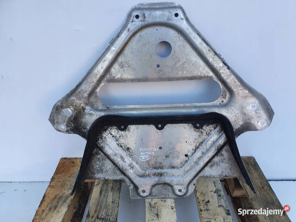 Porsche Boxster 986 25 OSŁONA SILNIKA dolna Chełm