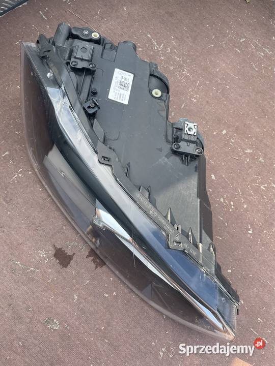 Lampa prawa vw polo 20172022 Oświetlenie Łużna