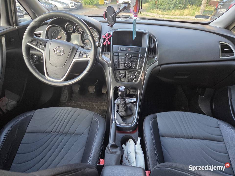 Opel Astra J Sports Tourer 14 Turbo Cosmo Salon 173000km Częstochowa