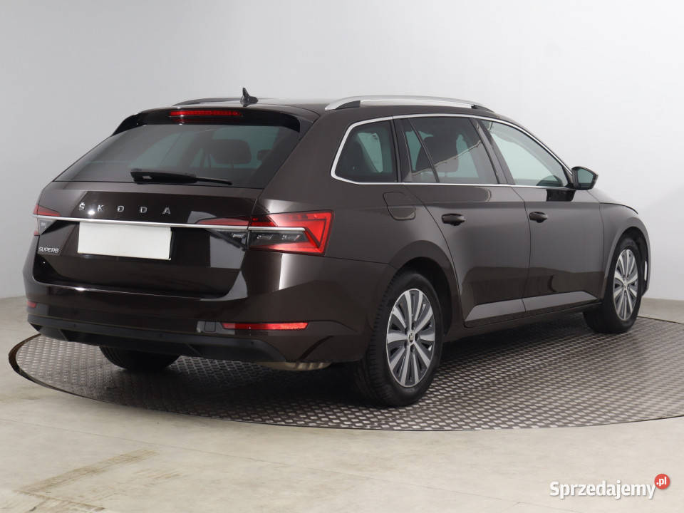 Skoda Superb 20 TSI relingi dachowe Bielany Wrocławskie