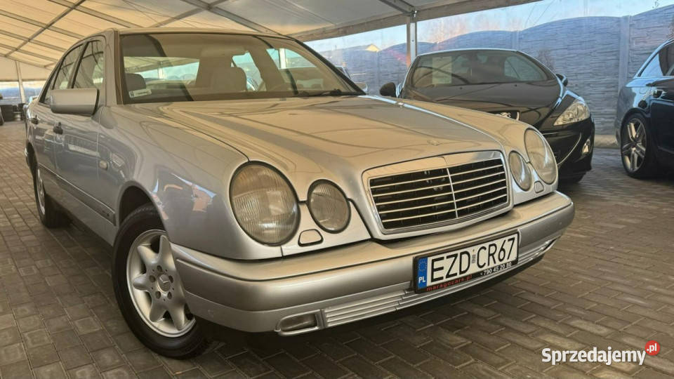 Mercedes E 220 W210 19952002 4/5 łódzkie Zduńska Wola sprzedam