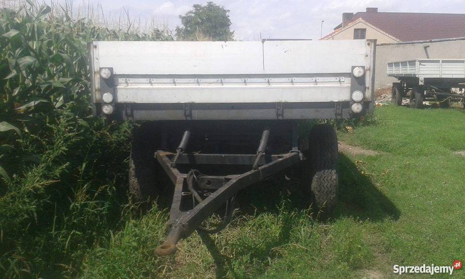 Sprzedam przyczepę Zasław d655