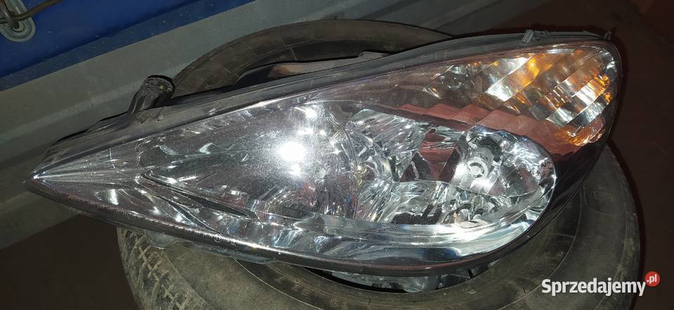 607 lampa xenon lewa osobowe Terpentyna