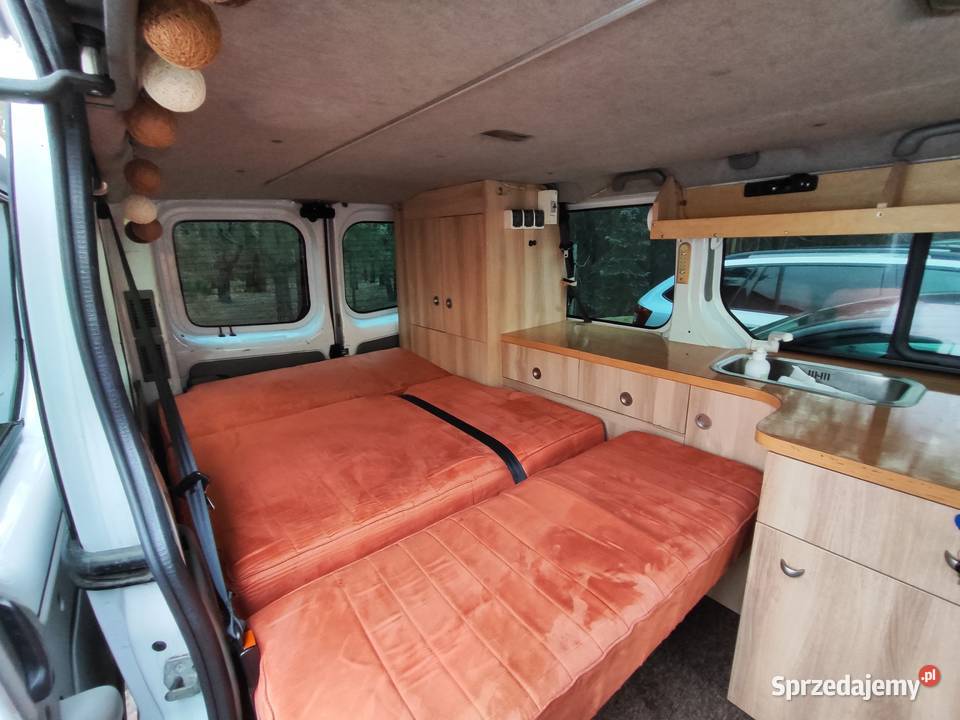 Kamper van Opel Vivaro nieuszkodzony Bydgoszcz