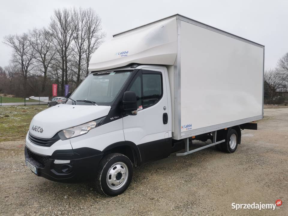 Iveco 30150 Daily 35C15 Kontener długi rama Rok produkcji 2019 Książ Wielki sprzedam