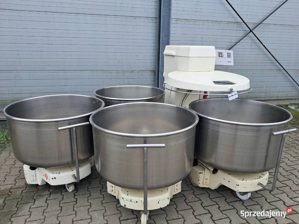 Miesiarka z dzieżą wyjezdną Boku SK 240A Rzeszów