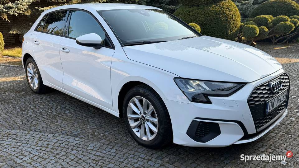 Audi A3 Sportback 10 Benzyna 110 2021r 1 Hatchback A3 dolnośląskie Wrocław