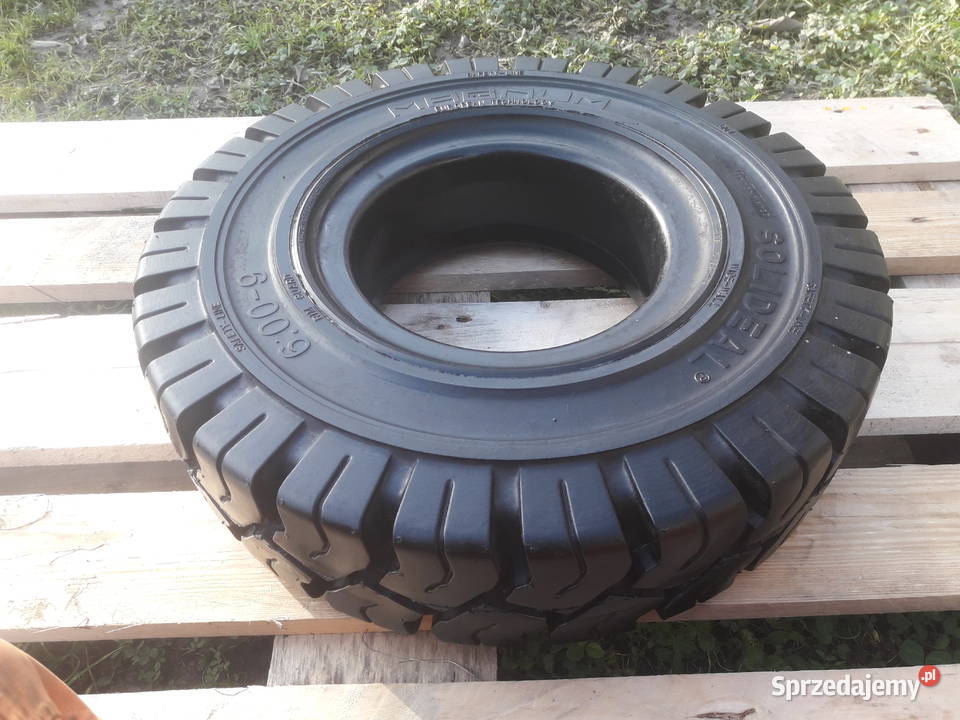 Opona 16x68433 Marangoni solid Pełna quick nowa Części do maszyn budowlanych Garwolin sprzedam