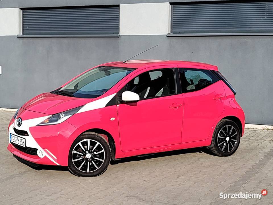 TOYOTA AYGO KLIMA NAWI nieuszkodzony