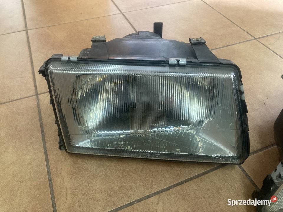 AUDI 100 C3 8291 LAMPA LEWA PRAWA wielkopolskie Rakoniewice