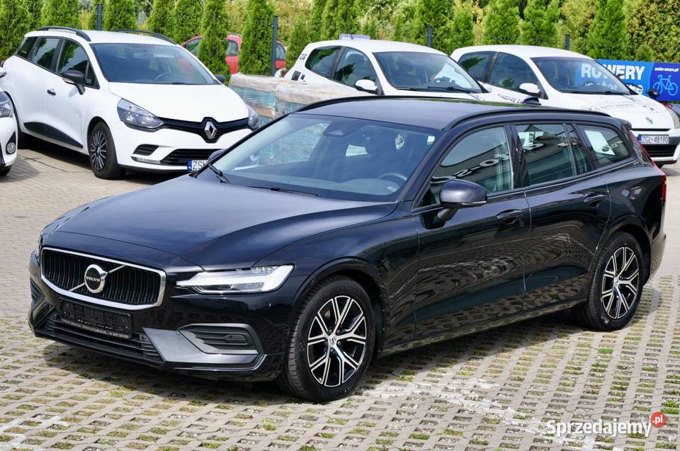 VOLVO V60 20 B3 Essential 2023r FV 23 Goleniów