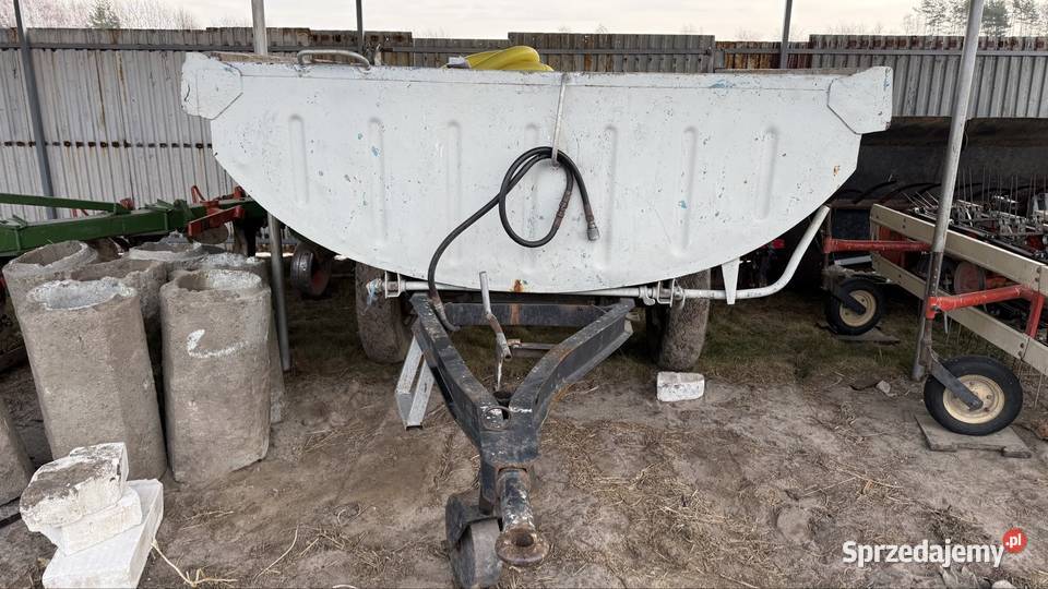 Przyczepa wywrotka jednoosiowa Radomyśl Wielki