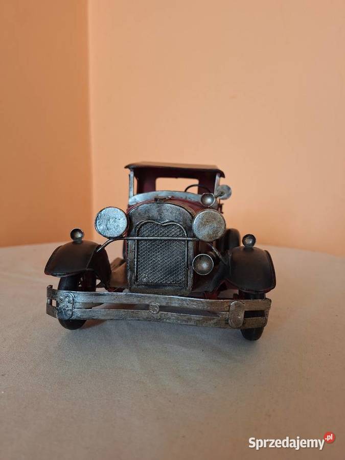 Metalowy samochód RETRO Szubin