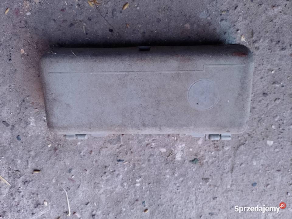 Fiat 126p 125p polonez narzędziówka narzędzia osobowe