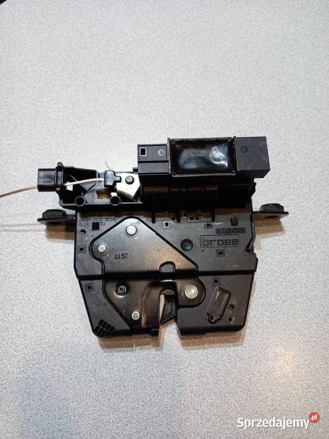 Zamek klapy bagażnika 726954305 BMW F31 F15 F10 sprzedam