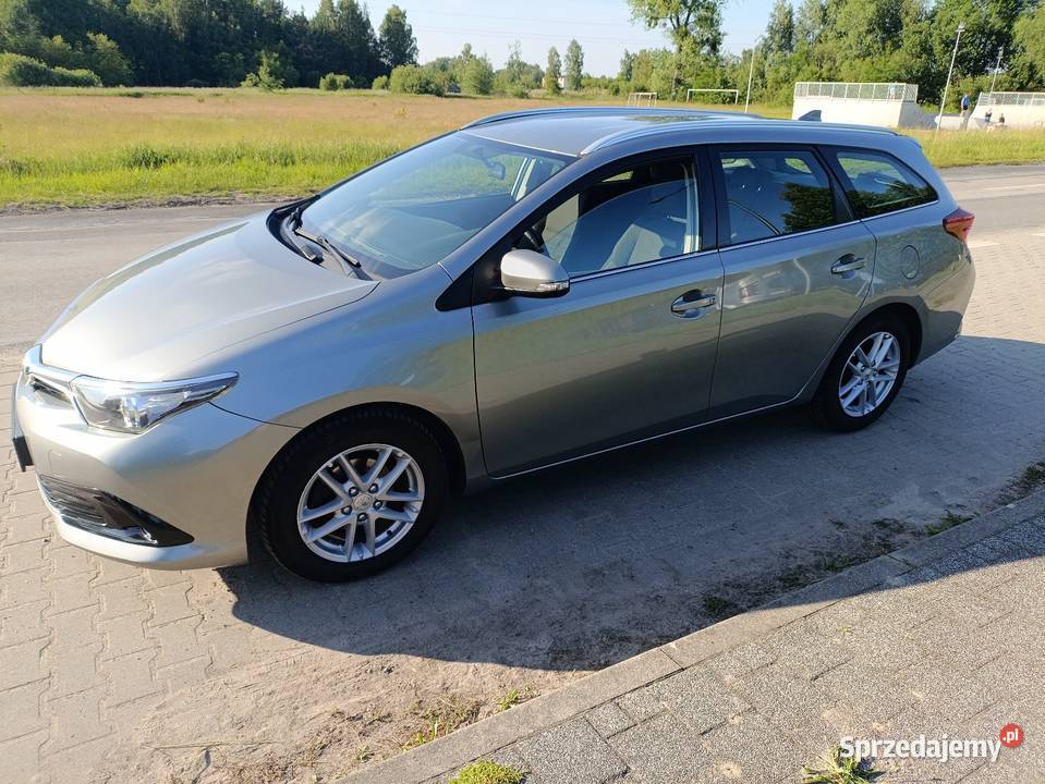 Toyota Auris 12 Turbo 82 nieuszkodzony