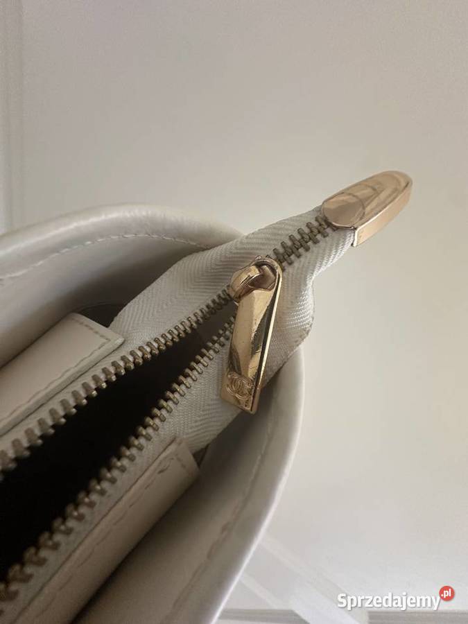 Torebka CHANEL ze skóry naturalnej Pruchnik