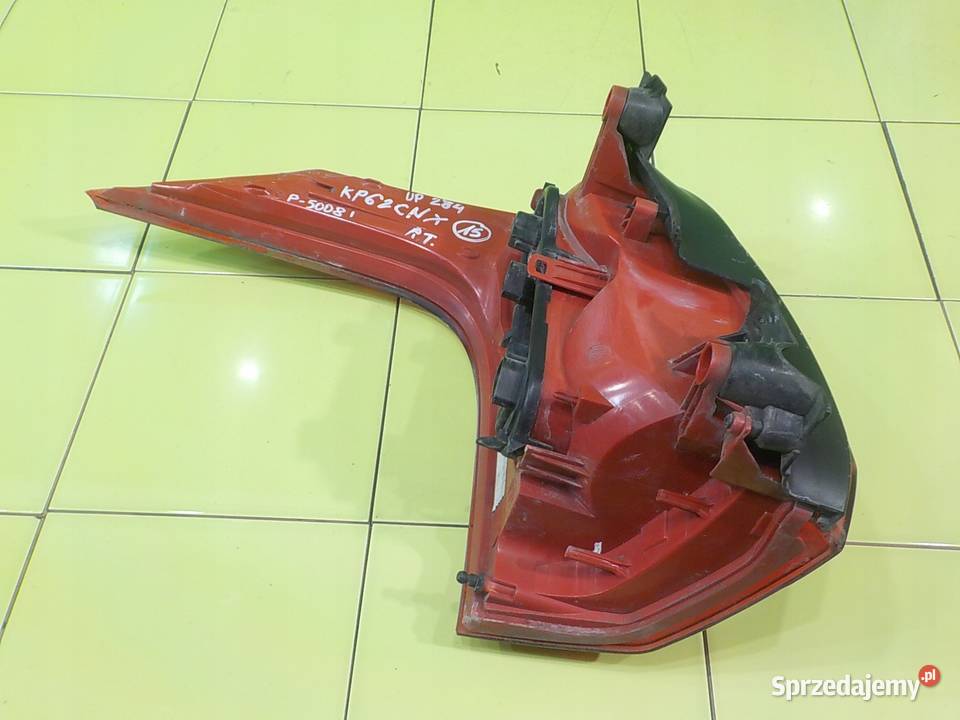 PEUGEOT 5008 I 16 EHDI 12r 5D lampa prawa tyl Suków