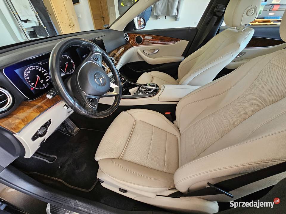 Mercedes E220d 4Matic polski salon serwisowany w Warszawa