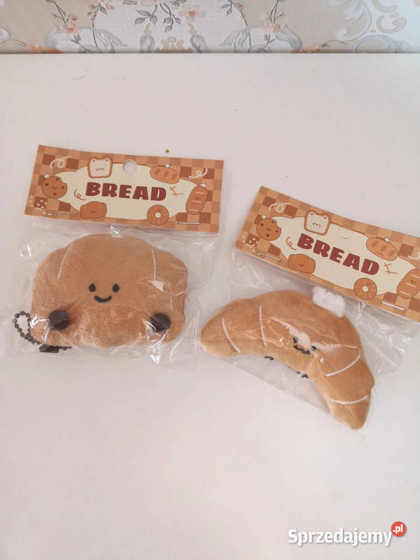 Urocze 2 breloki pluszowe maskotka chlebek Niepołomice