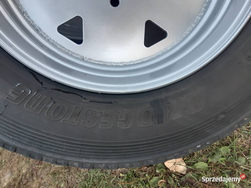 4 koła felgi bezdętkowe 27570 R225 przyczepa d46 Kamocin