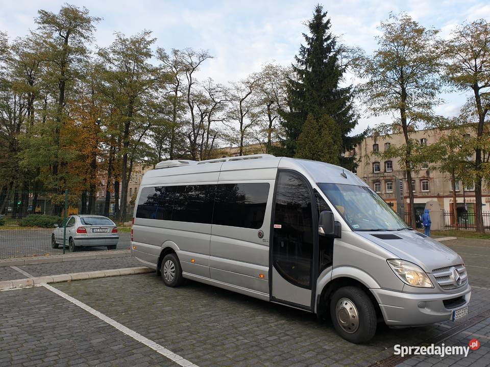 Przewozy Sosnowiec wynajem busów Dąbrowa przewóz przewóz osób