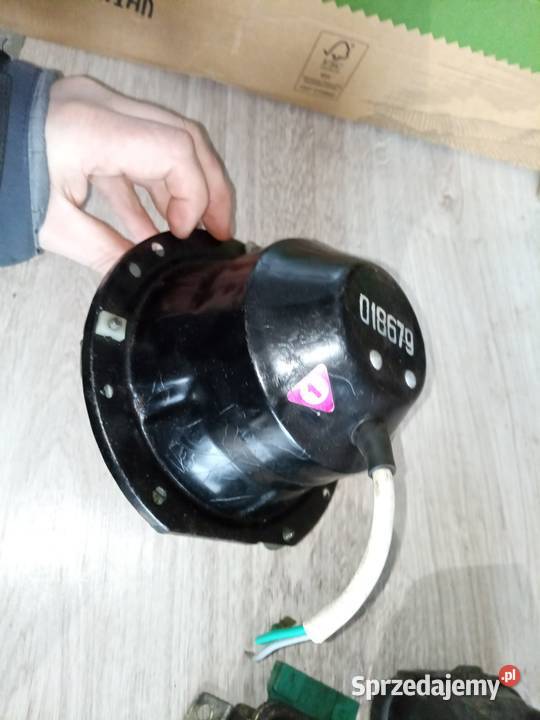 Fiat 126p 125p garnek regulator halogen Pozostałe podkarpackie Stalowa Wola