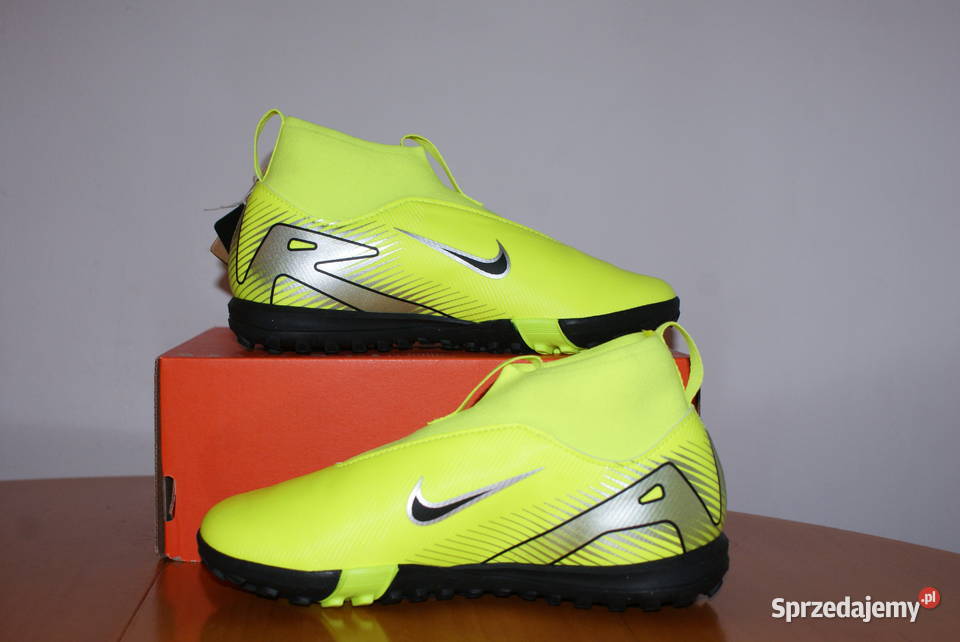 BUTY PIŁKARSKIE NIKE JR ZOOM SUPERFLY 10 ACADEMY kujawsko-pomorskie Toruń