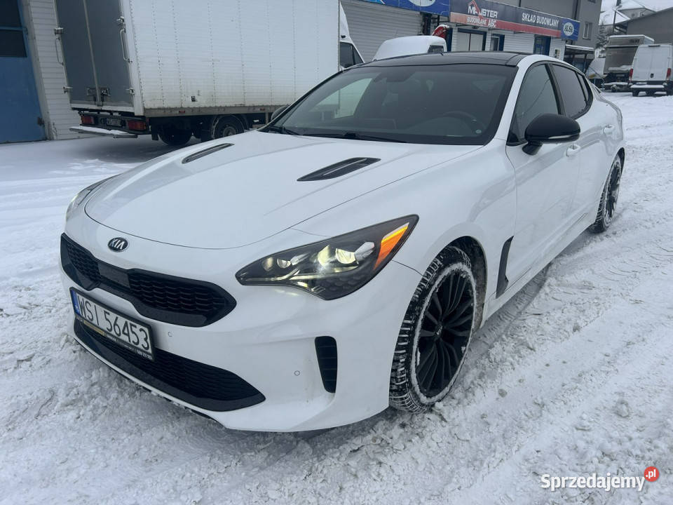 Kia Stinger Premium wyposażenie automatyczna