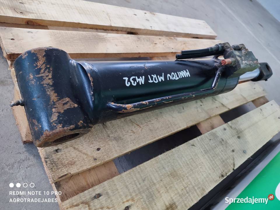 Siłownik poziomowania łyżki Manitou MRT 1432 Wilkowo