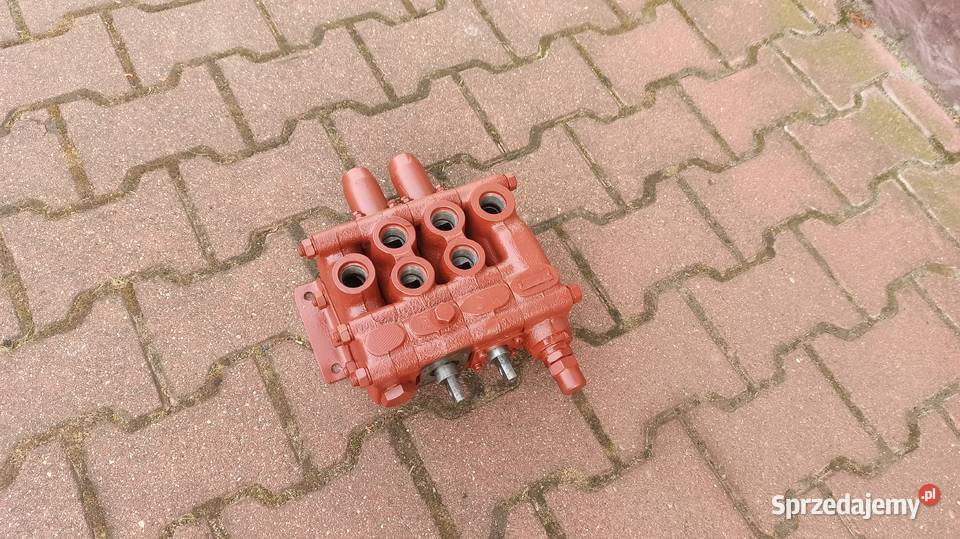 Rozdzielacz Hydrauliczny Ciągnik LKT 81 LKT 80 Łaskarzew
