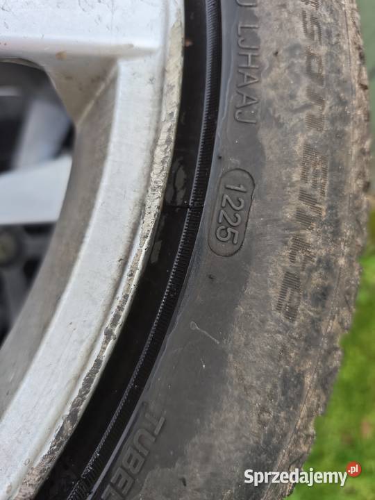 Felgi 5x100 18 z oponami wielosezonowymi Samochodowe sprzedam