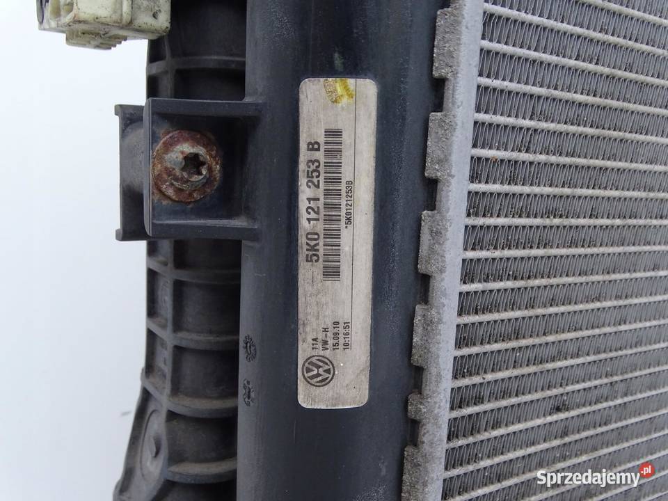 CHŁODNICA WODY 5K0121253B INTERCOOLER 3C0145805R sprzedam