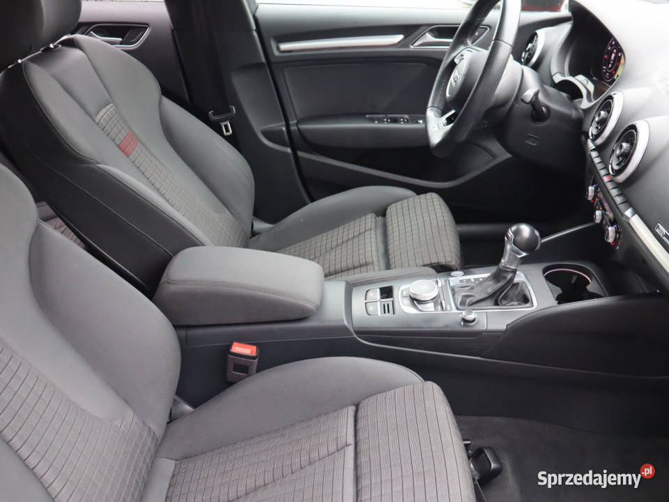 Audi A3 35 TFSI elektryczne lusterka