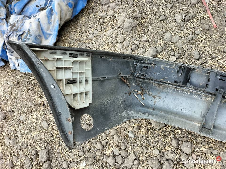 AUDI 80 B4 80B4 ZDERZAK TYŁ TYLNY 8A0807311A lubelskie
