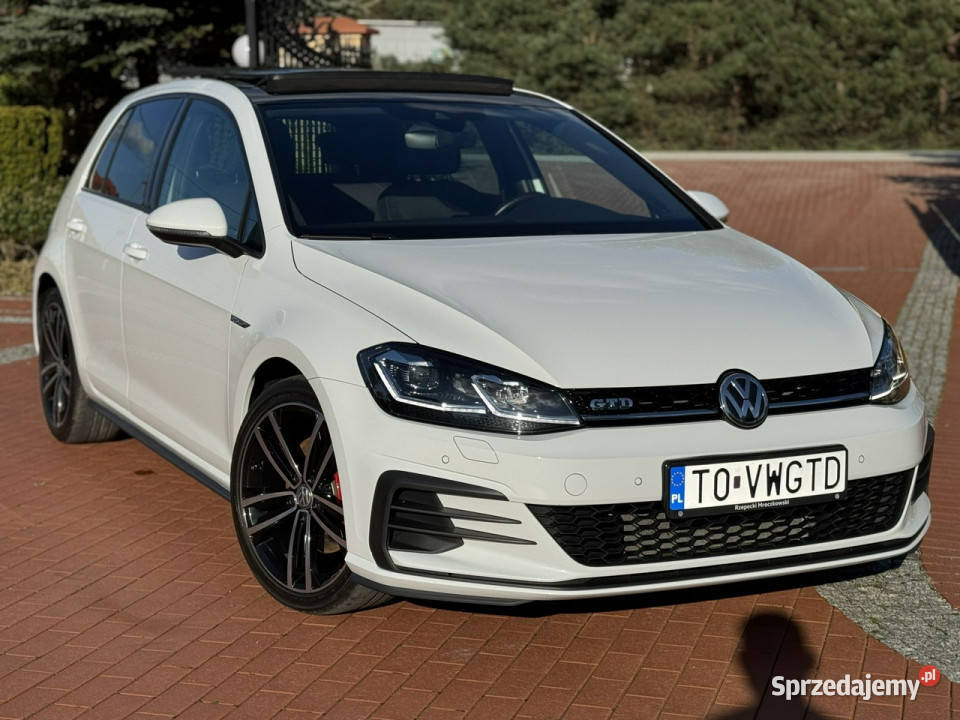 Volkswagen Golf GTD DSG R LINE Salon światła do jazdy dziennej Widełki
