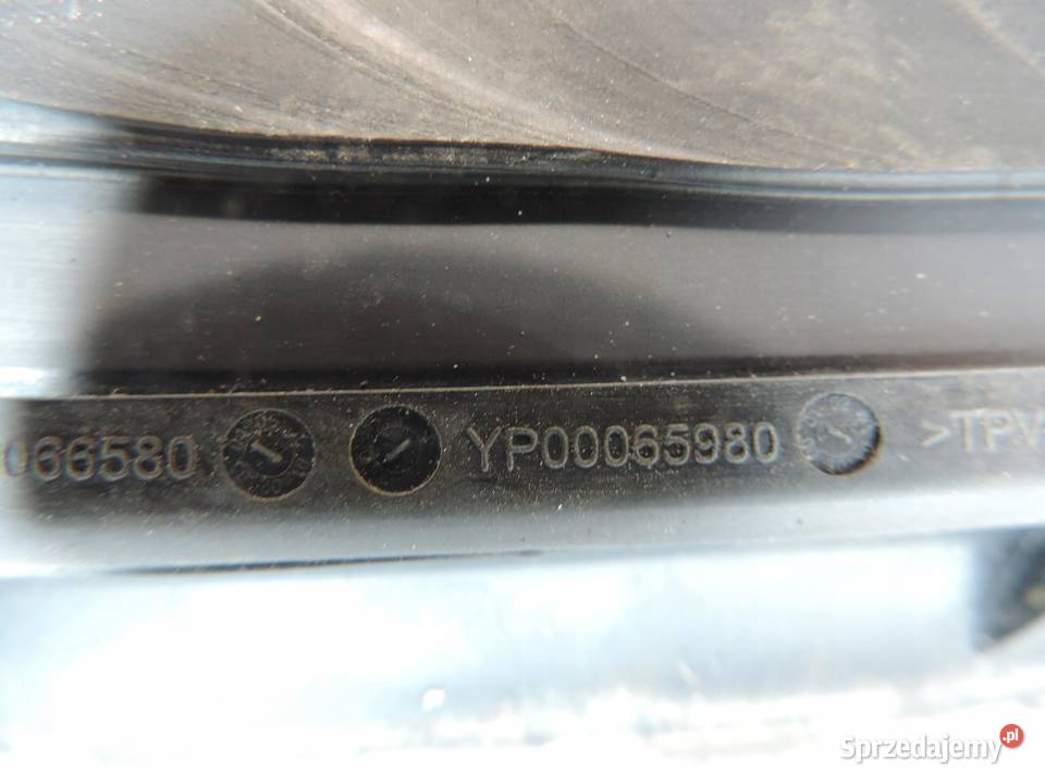 Szyba boczna tylna lewa YP00065980 OPEL osobowe
