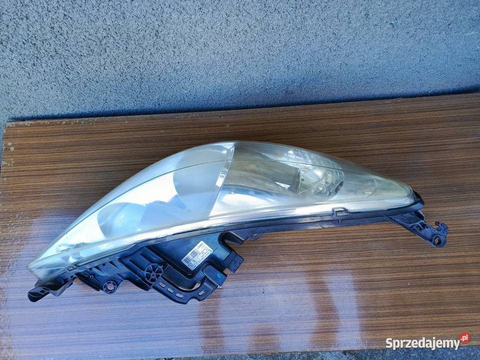 Reflektor prawy Peugeot 207 Tomaszów Mazowiecki
