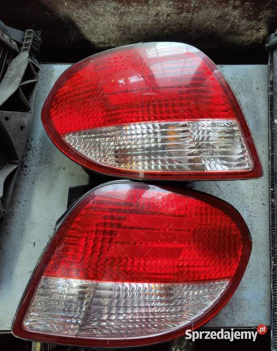 Hyundai Coupe tylna lampa Lubzina