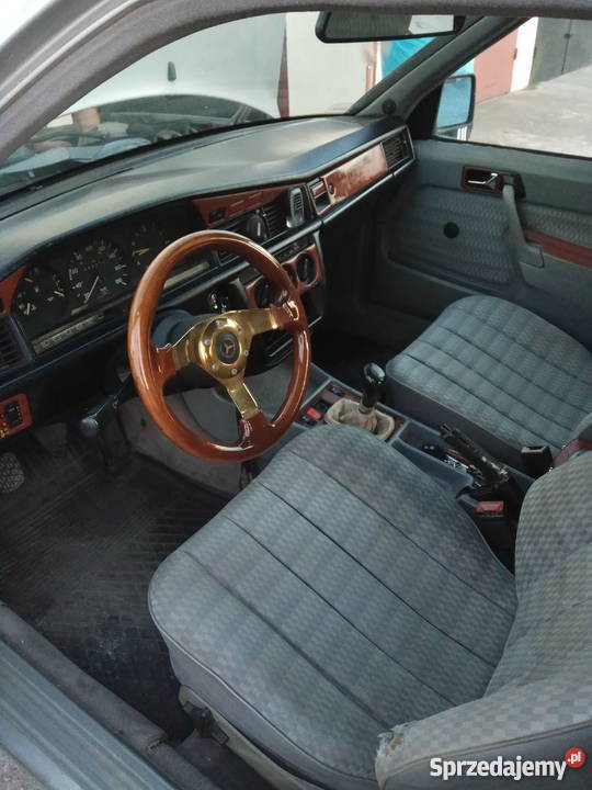 Mercedes 190 W201 20 diesel klasyk Golub-Dobrzyń