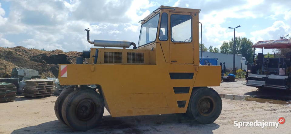 Walec ogumiony BOMAG BW 16 R 82 t Walce Izabelin