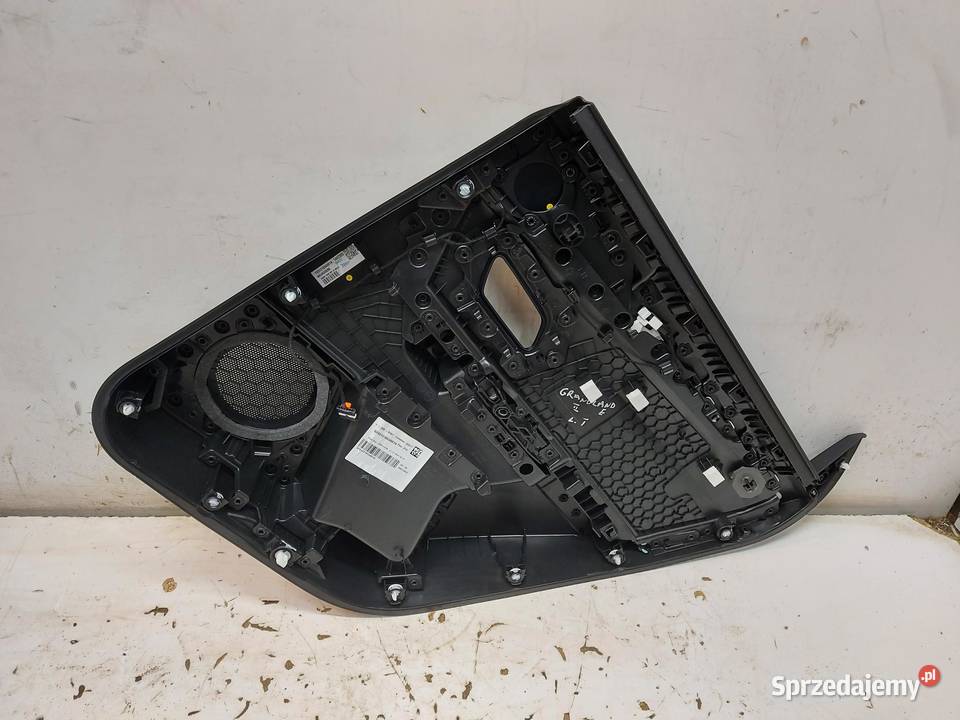 OPEL Grandland II Tapicerka drzwi tył lewa osobowe sprzedam