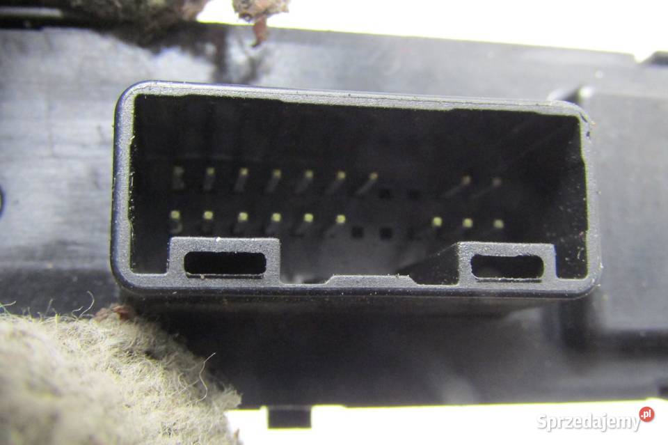 PANEL WŁĄCZNIK ŚWIATEŁ AWARYJNYCH MITSUBISHI