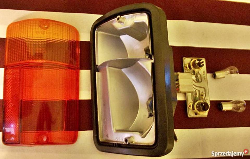 Lampa tylna zespolona prawa Fiat 126 Bis Elegant Ostrów