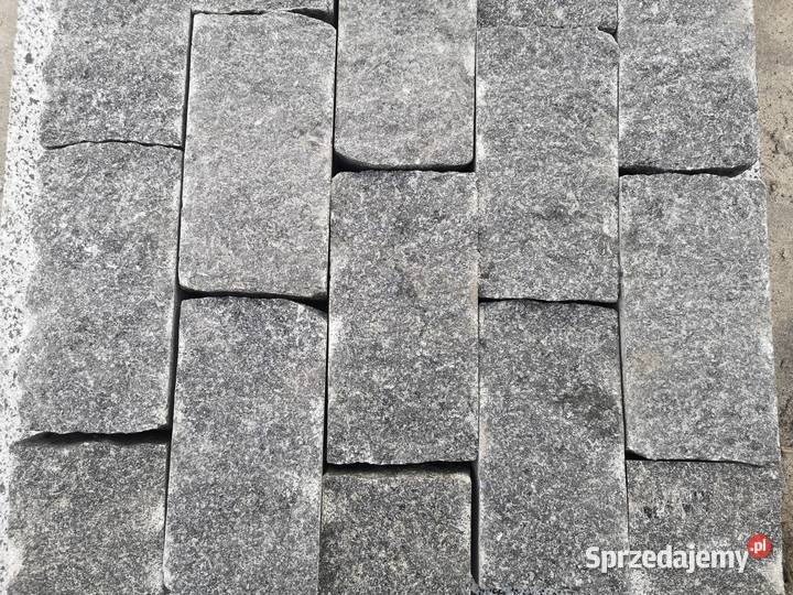 Kostka Brukowa GRANITOWA CZARNA cięto łupana mazowieckie